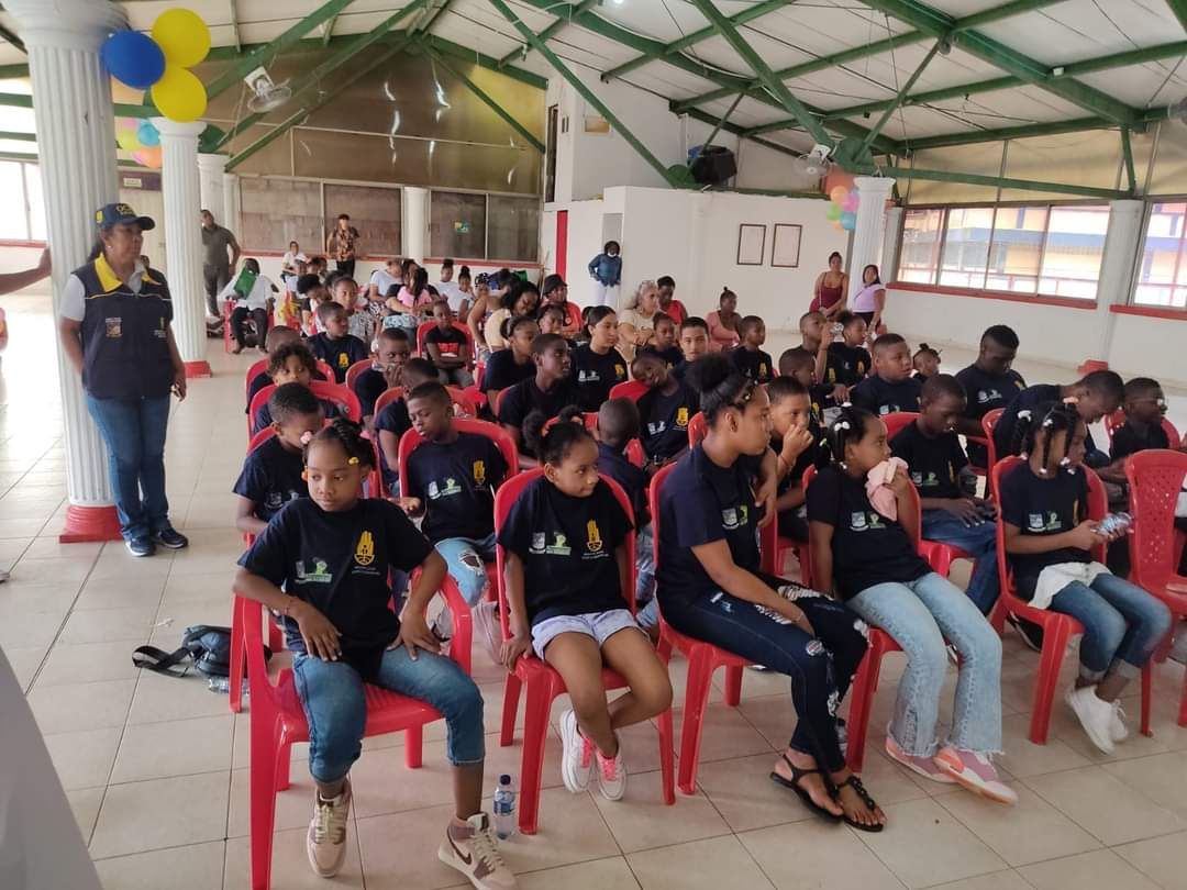 Buenaventura ya cuenta con 50 nuevos Brigadistas Junior certificados por la OCPAD y el Cuerpo de Bomberos