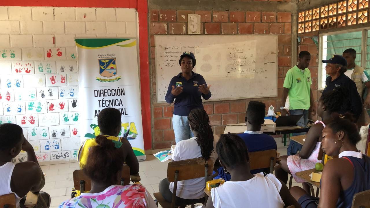 Habitantes de la vereda Humanes Mar fueron capacitados en Educación Ambiental