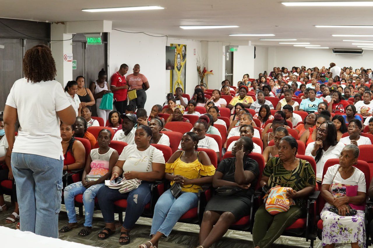 Hacen capacitaciones para el cobro de Renta Ciudadana en Buenaventura