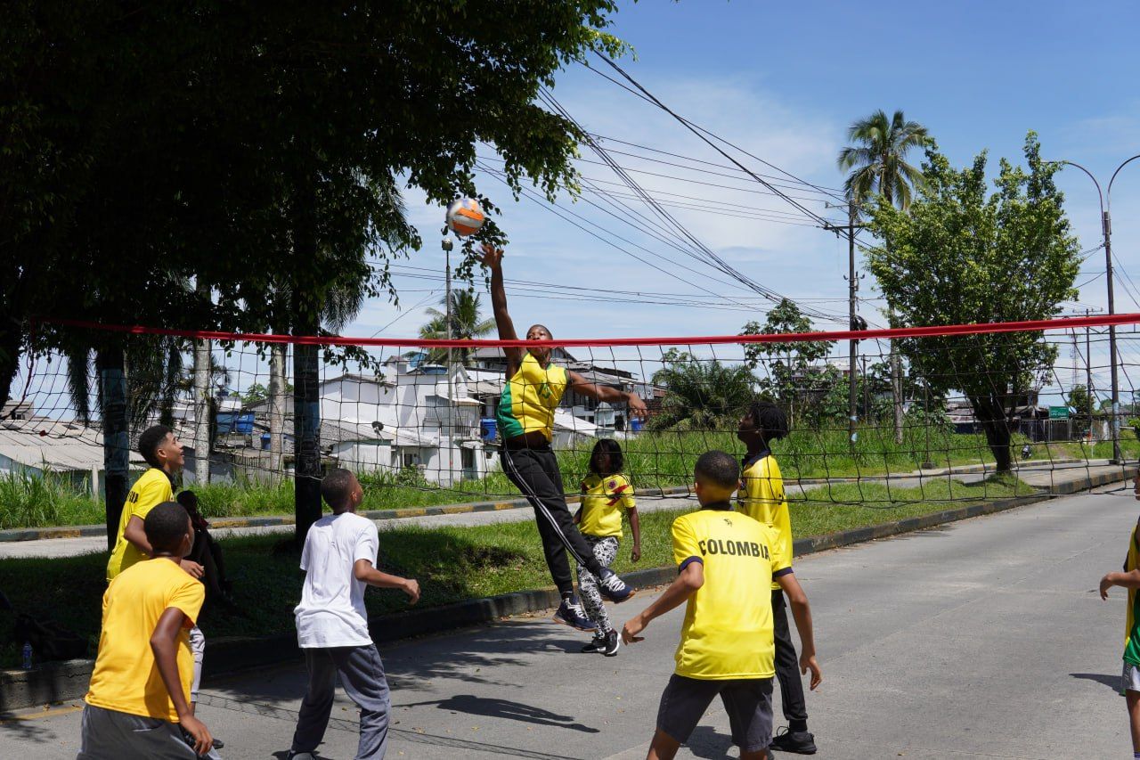 Comunidad participó masivamente del segundo Ciclo Paz organizado por el Inderbuenaventura