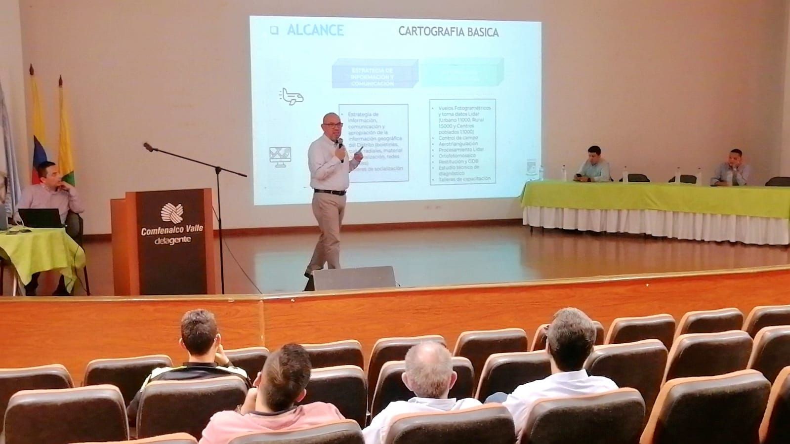  Administración Distrital socializó la Política Pública de Juventudes