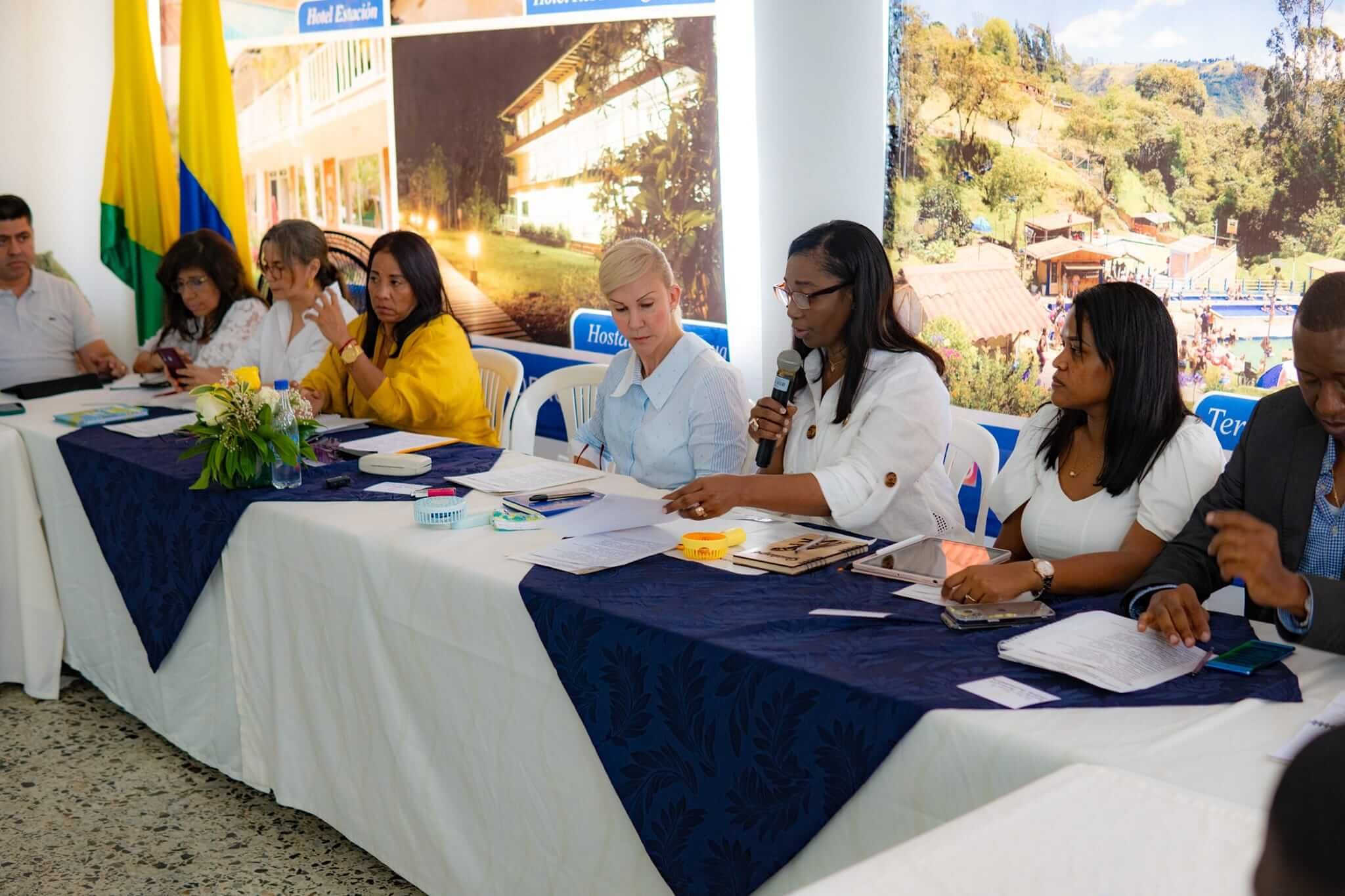 Alcaldesa Distrital trabajará de la mano con la Gobernación del Valle y Comités locales  