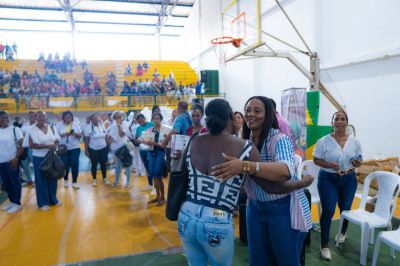 Alcaldía acompañó la entrega de ayudas humanitarias a más de mil personas por parte del Departamento de Prosperidad Social