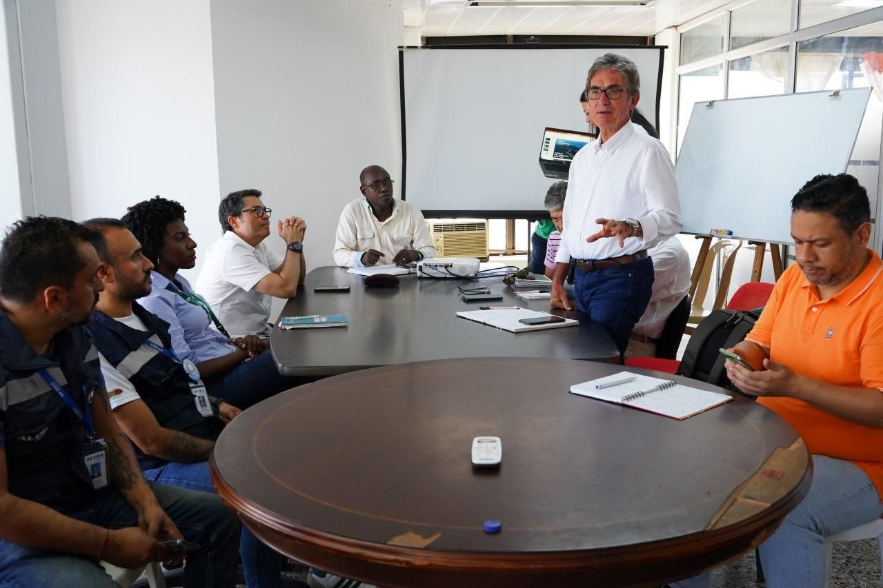 Alcaldía de Buenaventura lidera encuentro clave para impulsar proyecto de doble calzada Buga - Buenaventura