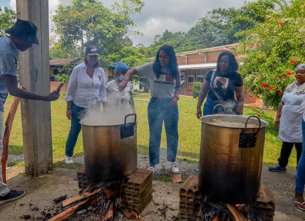 Familias de Zacarías fueron beneficiados con gran Jornada de Atención y seguridad