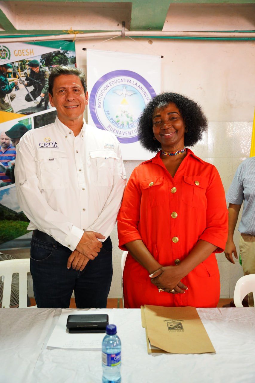 Alcaldesa Ligia del Carmen Córdoba recibió con beneplácito aporte social que hizo la empresa Cenit a la Institución Educativa La Anunciación