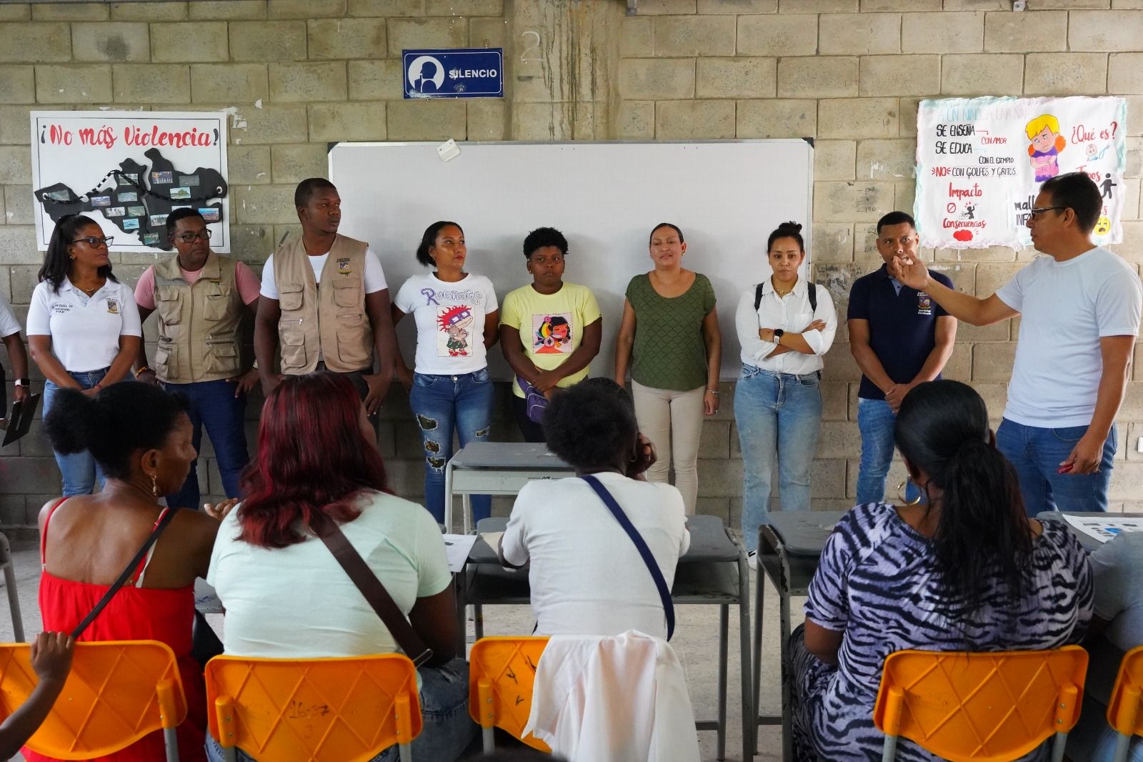 Manipuladoras del Programa de Alimentación Escolar están siendo capacitadas para brindar un servicio óptimo a los estudiantes