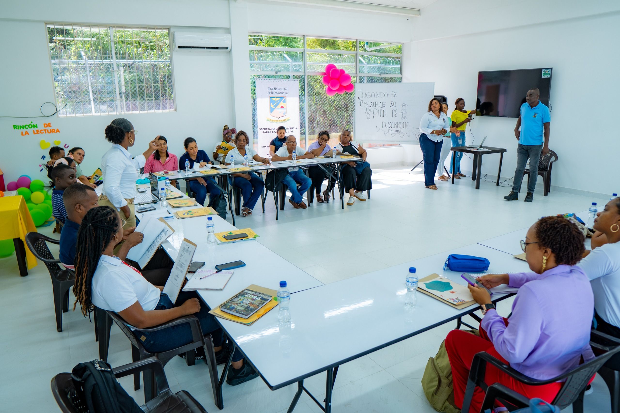Mesa Técnica para Atención de Primera Infancia, Infancia y Adolescencia se realizó en Buenaventura