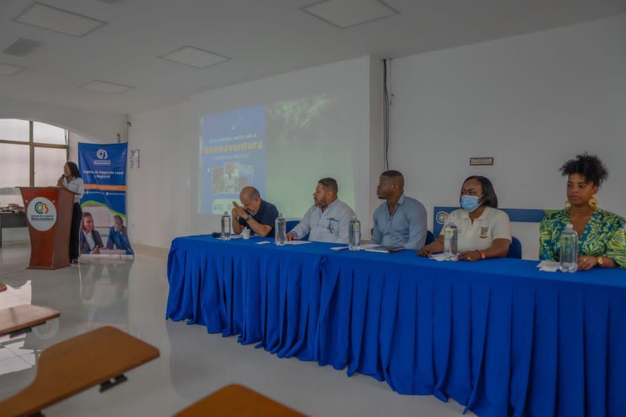 Alcaldía Distrital se articula con Cámara de Comercio para fortalecer los productos locales durante Semana Santa
