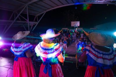Marimba Santa tuvo una gran acogida de visitantes y locales en San Cipriano