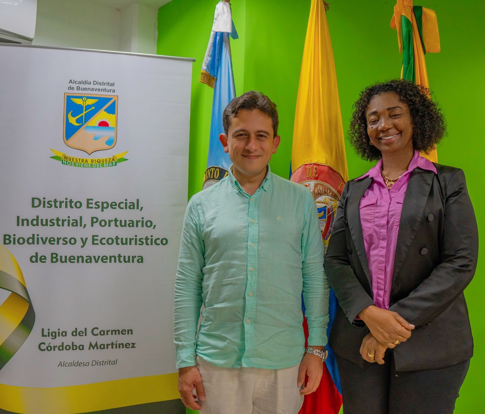 Alcaldía de la mano con la DIAN reafirman su compromiso por el desarrollo y la legalidad en el Distrito