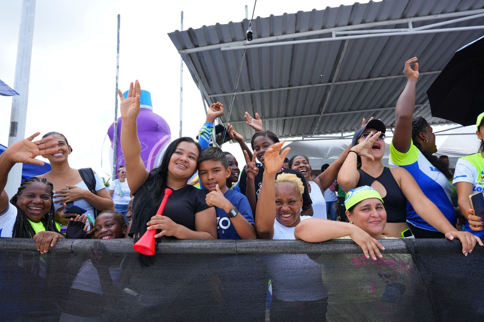 Con 600 deportistas y nueve delegaciones regionales se llevó a cabo el Festival Deportivo "Somos una Gran Familia" el fin de semana en Buenaventura