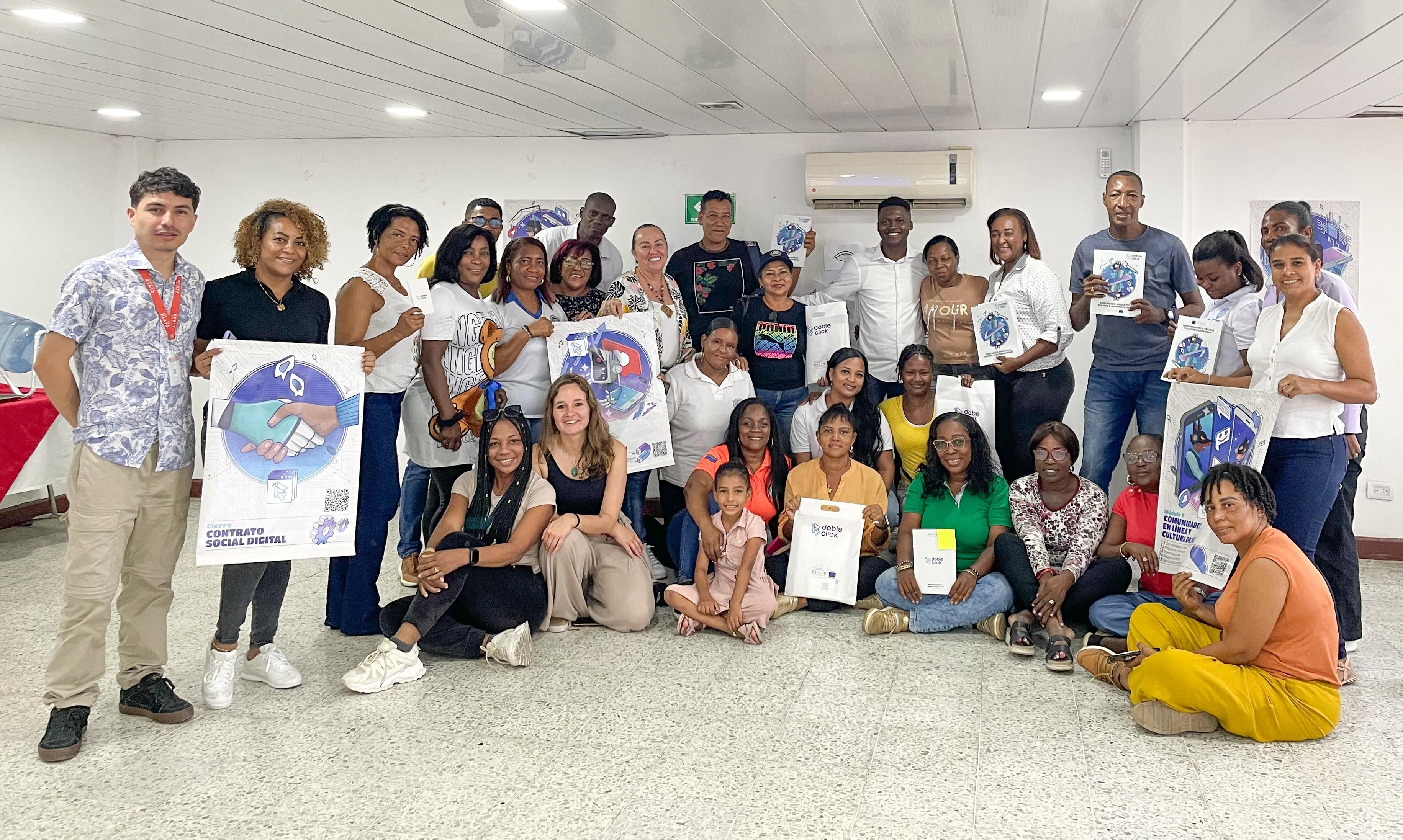 Fundación CIVIX Colombia capacitó a 30 docentes de diferentes planteles en educación mediática, digital e informacional