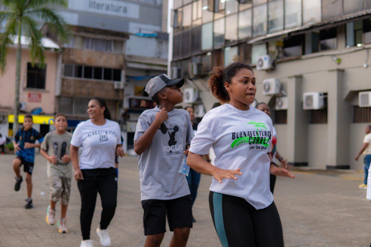 Oficina Asesora de Paz y el Inderbuenaventura realizaron actividad en el marco del Día Mundial de Actividad Física