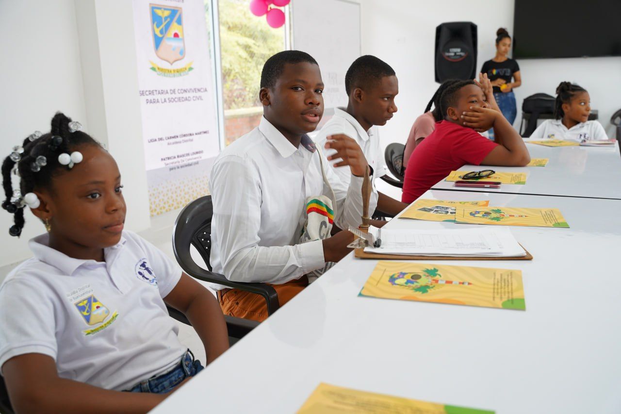 Primera sesión  de la Mesa de Participación de Niños, Niñas y Adolescentes se adelantó en el Distrito