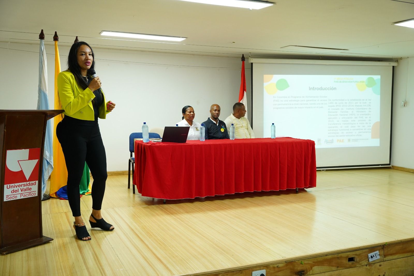 Estudiantes destacaron la buena prestación del servicio del Programa de Alimentación Escolar en la Primera Mesa Pública del PAE