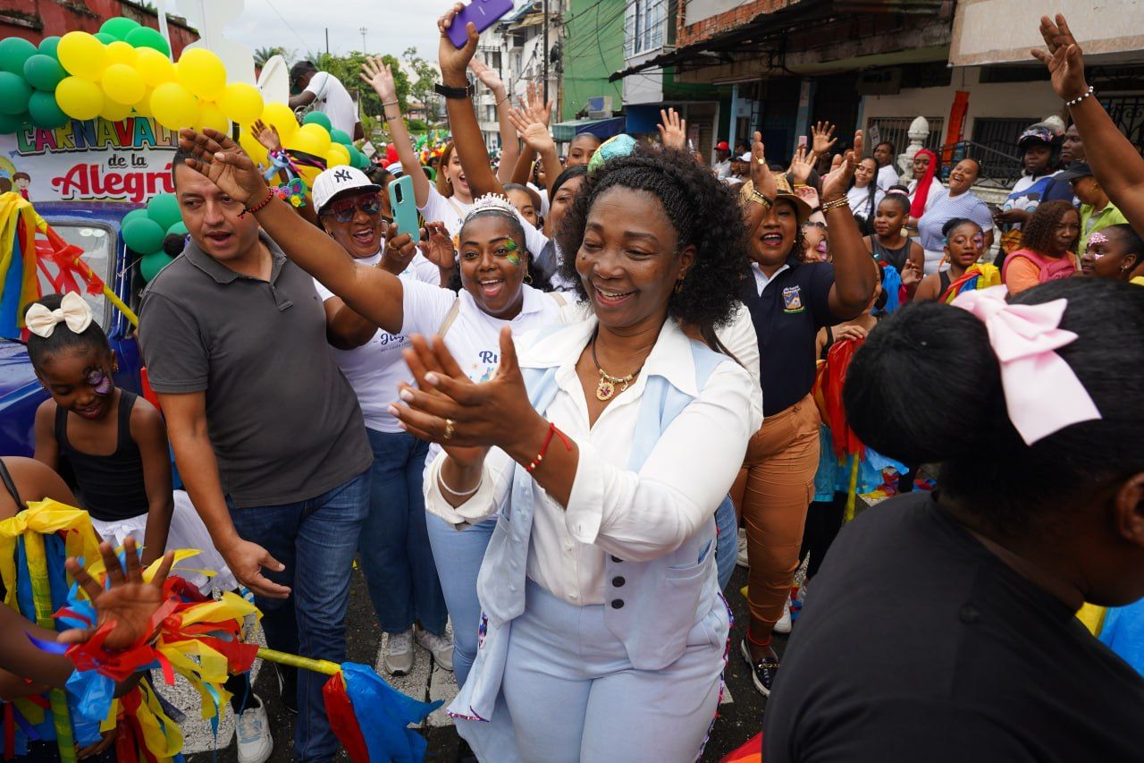 Miles de niños participaron en el Carnavalito de la Alegria realizado por la Alcaldía