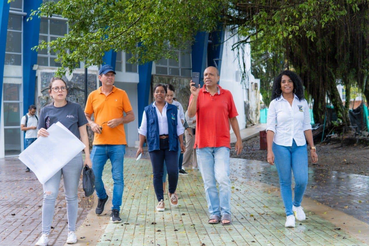 Funcionarios de la Contraloría General de la Nación revisaron obra de la Casa de la Cultura en Buenaventura