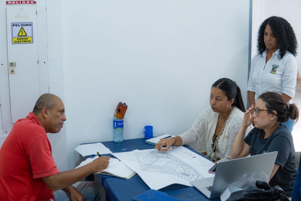 Funcionarios de la Contraloría General de la Nación revisaron obra de la Casa de la Cultura en Buenaventura
