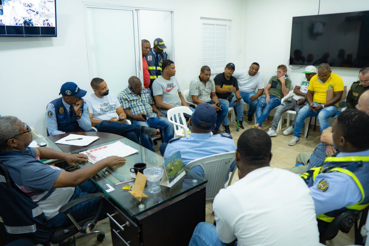 Avanzan en la socialización de una nueva ruta de transporte público en Buenaventura