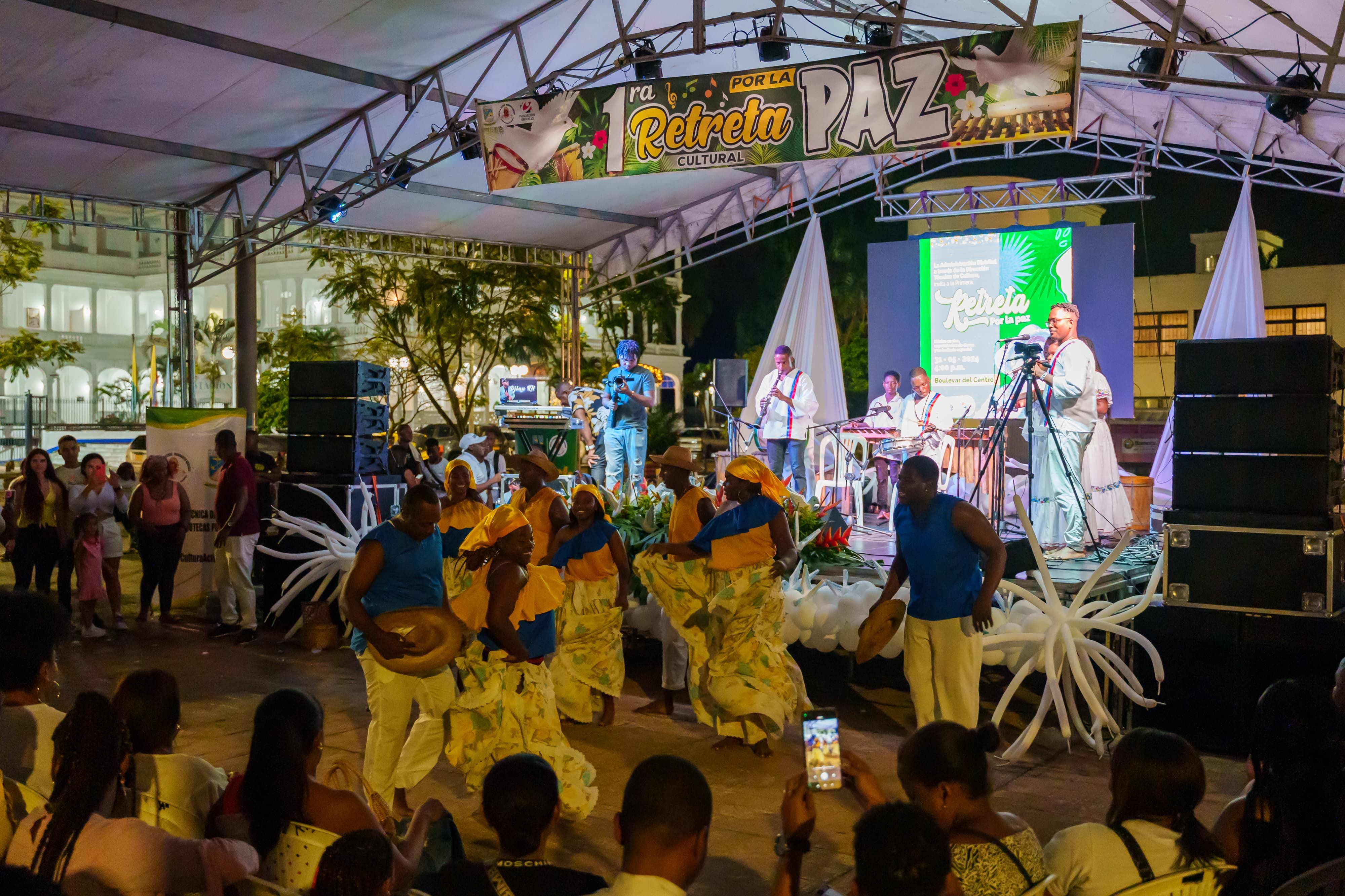 La Administración Distrital realizó Primera Retreta Cultural por la Paz en Buenaventura