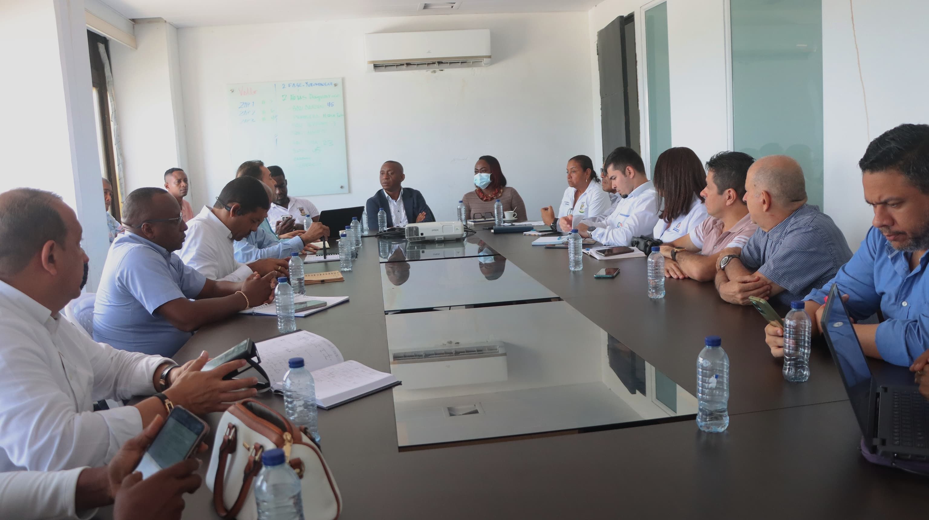 Alcaldía Distrital se reunió con Comité Intergremial y Cámara de Comercio para articularse y lograr un mejor desarrollo económico y social en Buenaventura