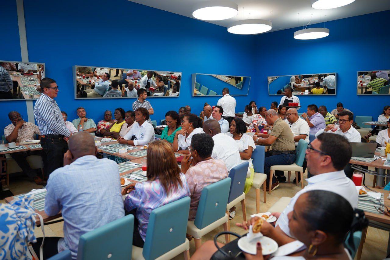 Rectores de planteles educativos y de universidades locales conocieron el programa de Padrinazgo liderado por la Gobernación del Valle