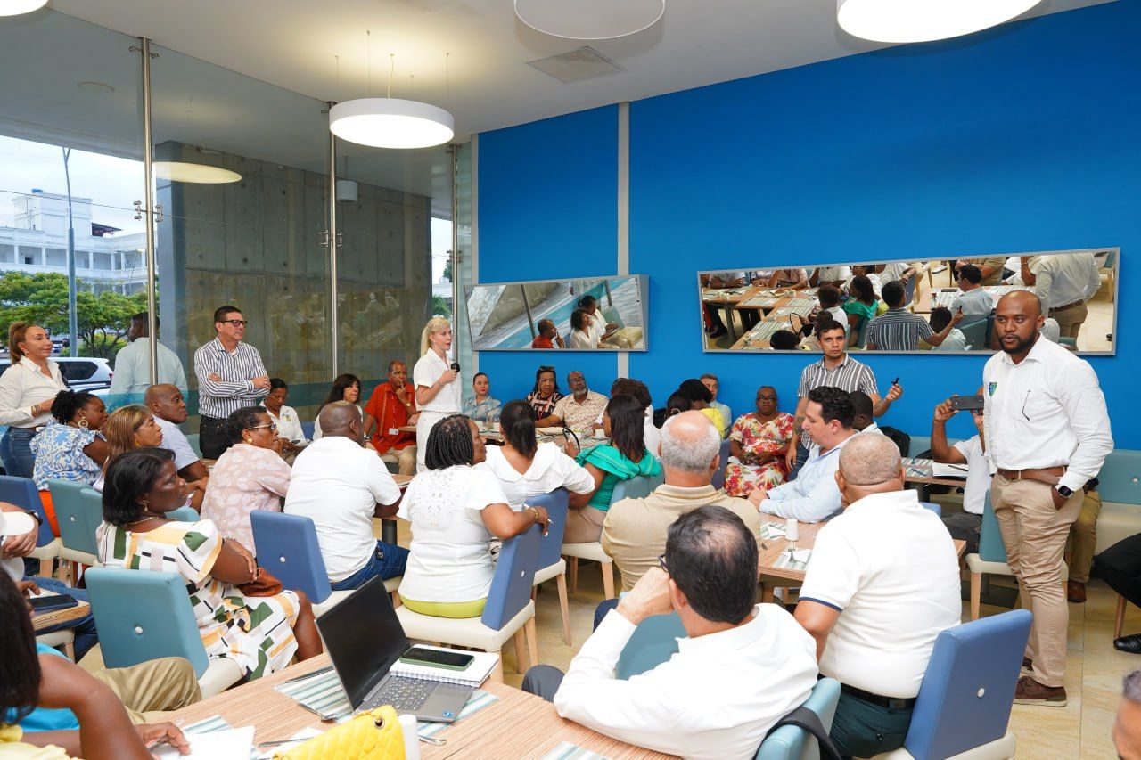Rectores de planteles educativos y de universidades locales conocieron el programa de Padrinazgo liderado por la Gobernación del Valle