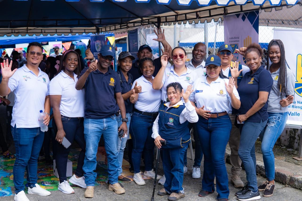 Gran jornada de atención institucional benefició  a  moradores de la Comuna 7 del Distrito de  Buenaventura