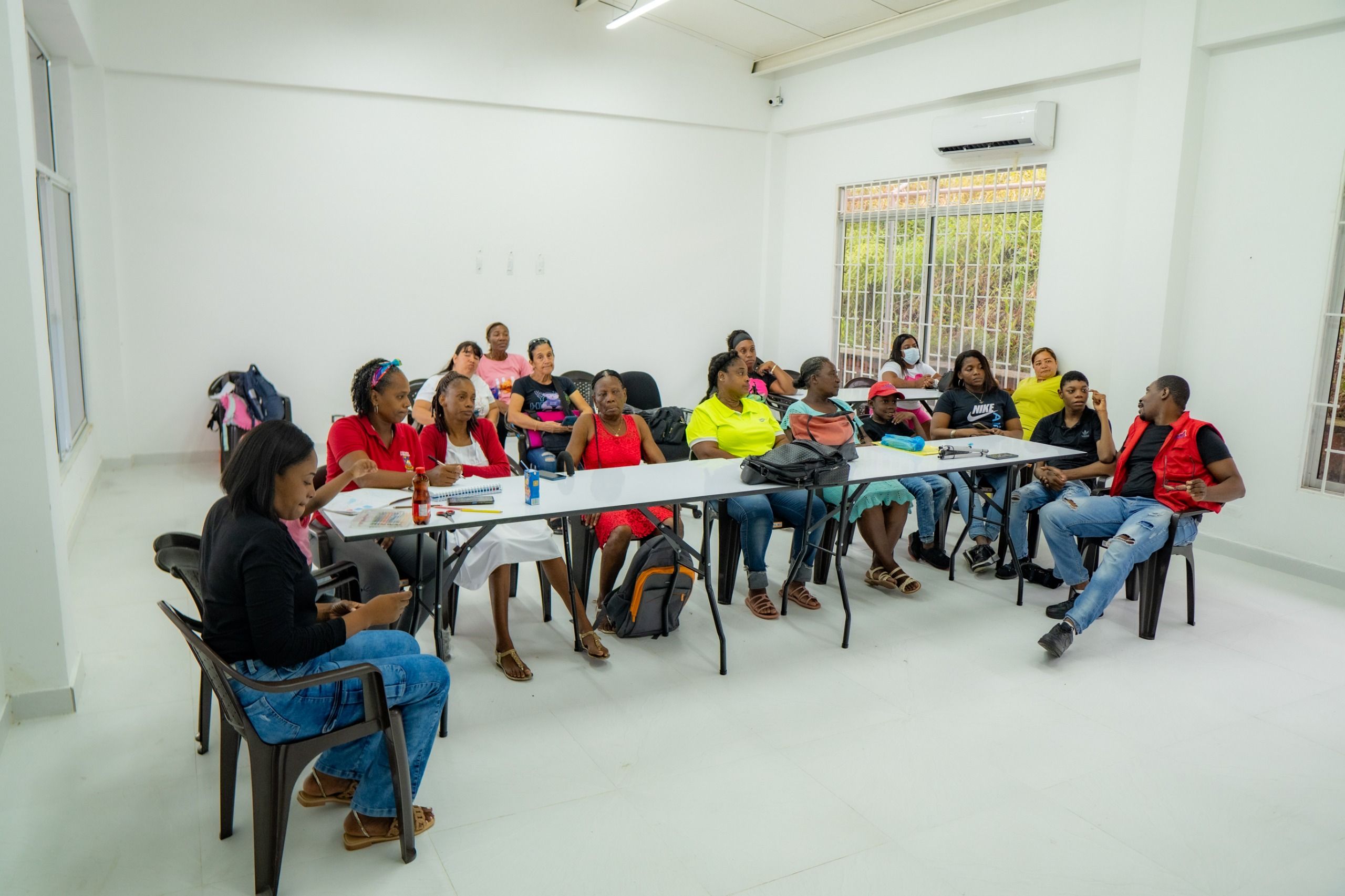 Alcaldía Distrital realiza encuentros de familias para fortalecer la comunicación y mitigar la violencia en menores