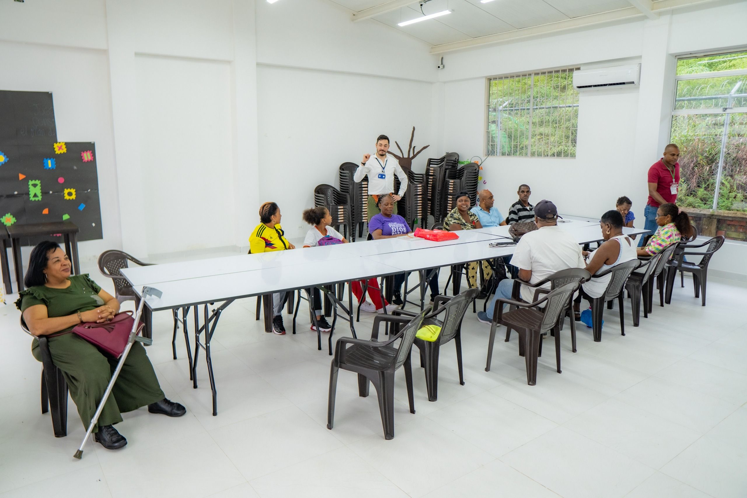 Alcaldía Distrital realiza encuentros de familias para fortalecer la comunicación y mitigar la violencia en menores