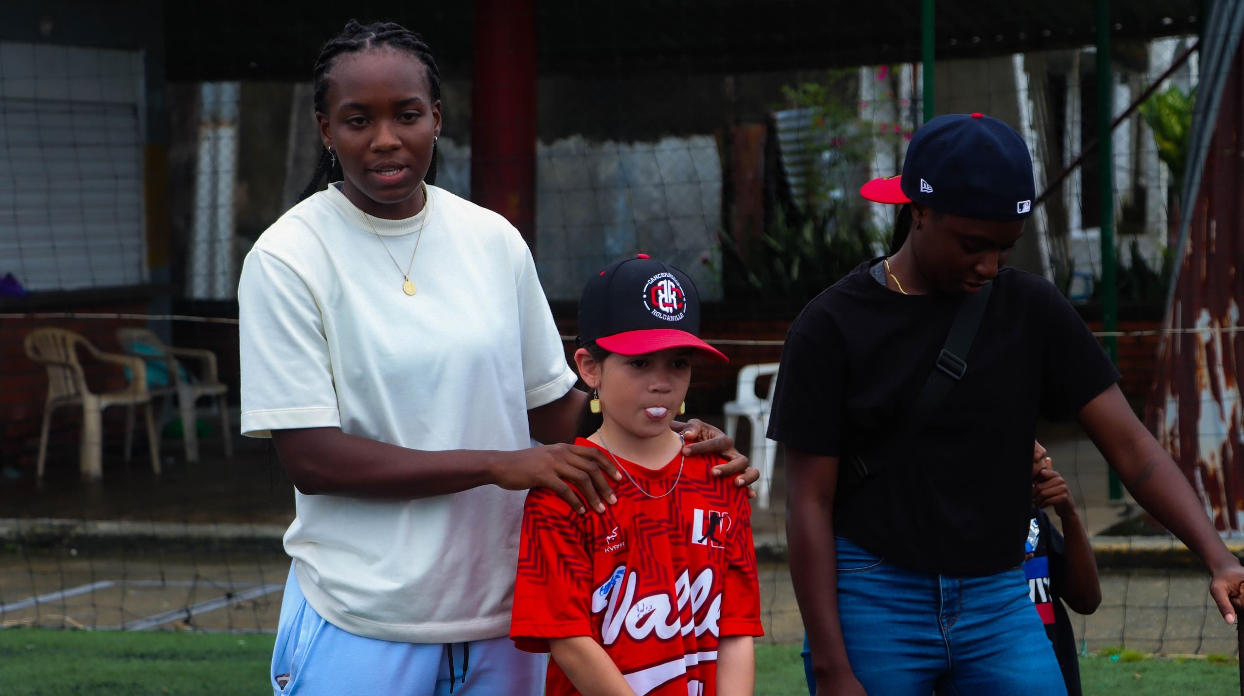 Organización internacional entrega implementos deportivos a la Selección de Béisbol de Buenaventura