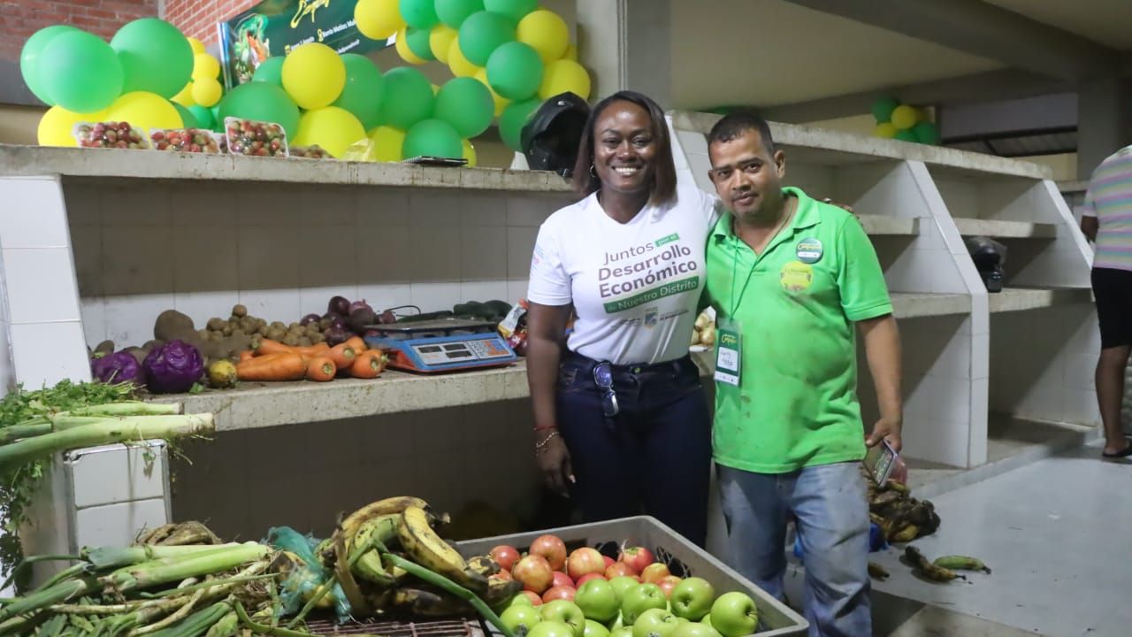 Con la realización de Mercado Campesino, se da nuevamente al servicio el centro de acopio en el barrio Matías Mulumba