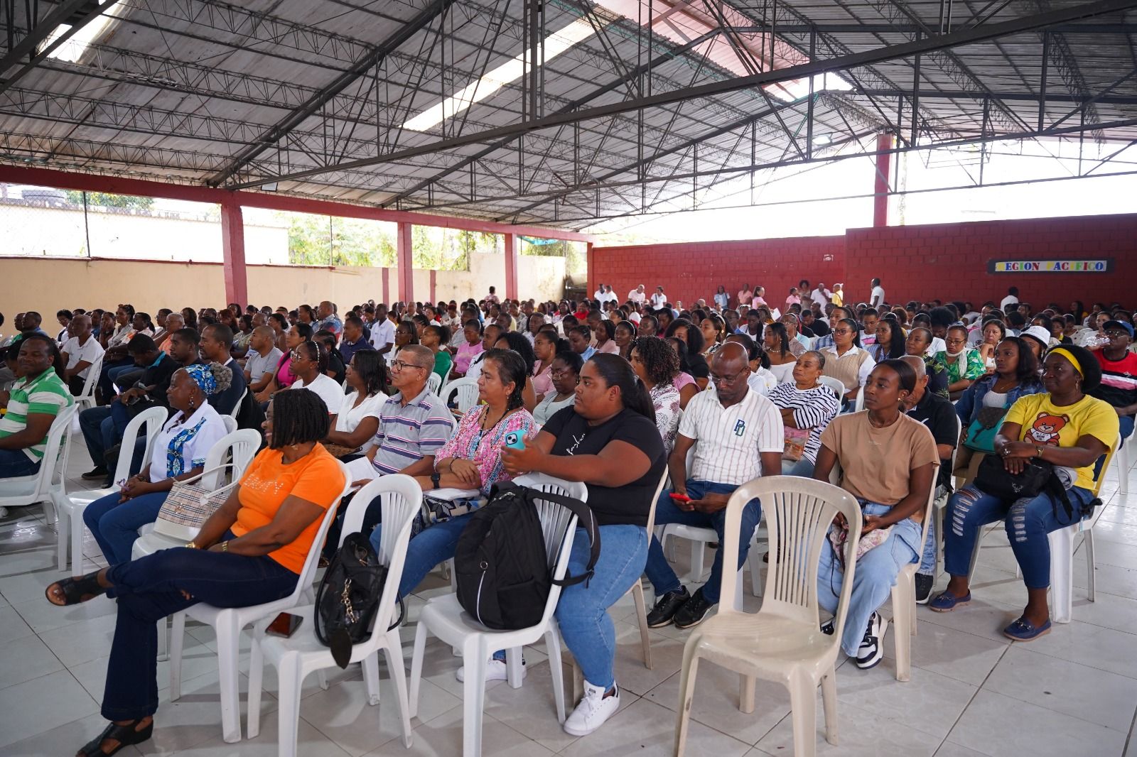 Docentes, rectores y administrativos del sector educativo fueron capacitados en salud mental y cómo mejorarla