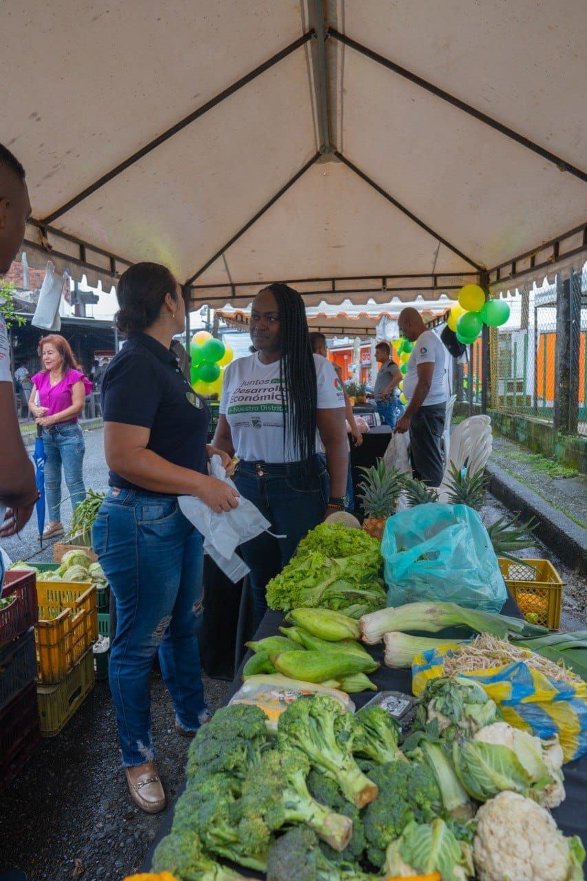 Buenaventura se reactiva económicamente con la implementación de los mercados campesinos