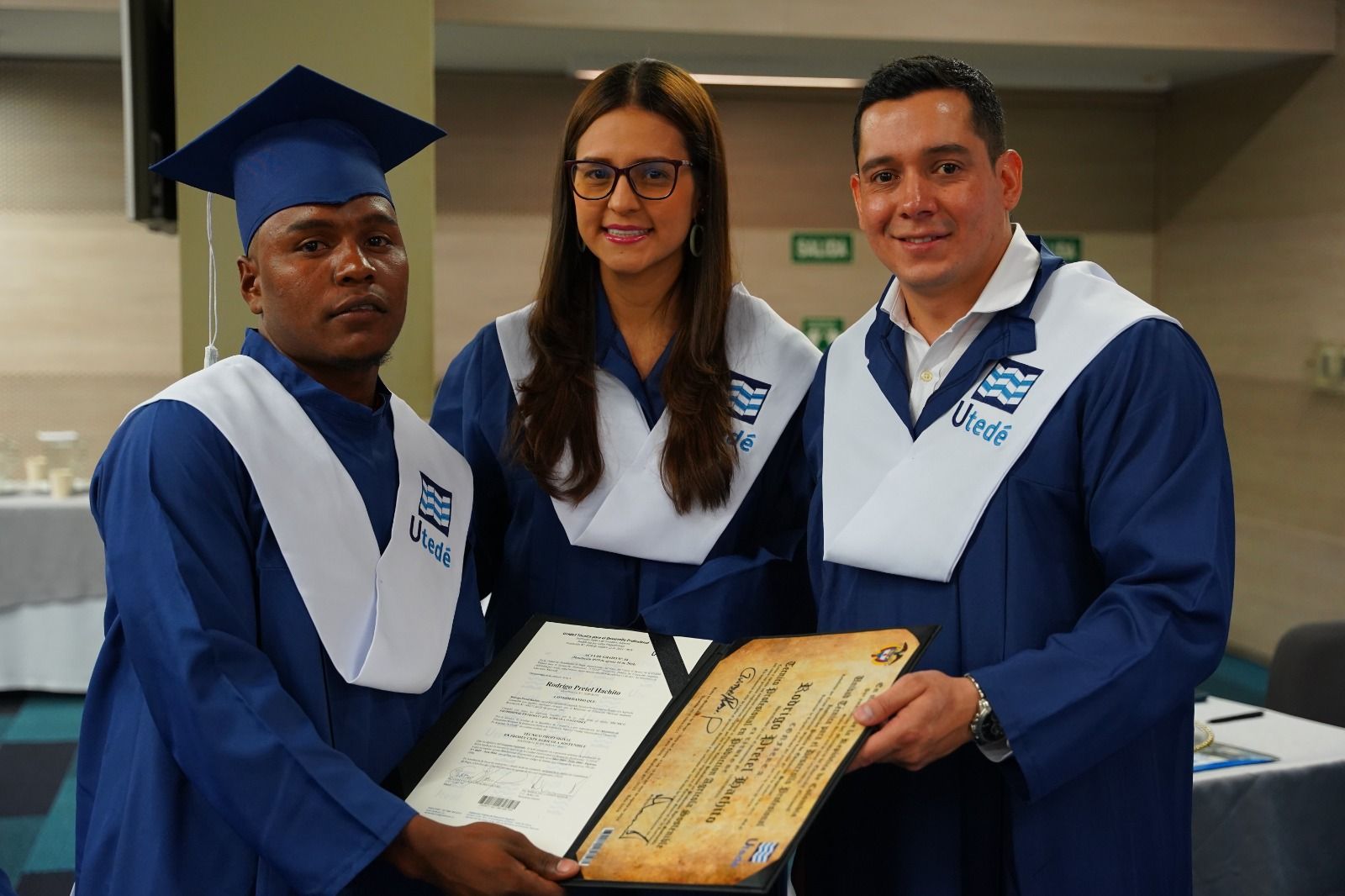 Diecisiete estudiantes y egresados del plantel San Pedro Claver se graduaron como Técnico Profesional en Producción Agrícola de la UTEDÉ