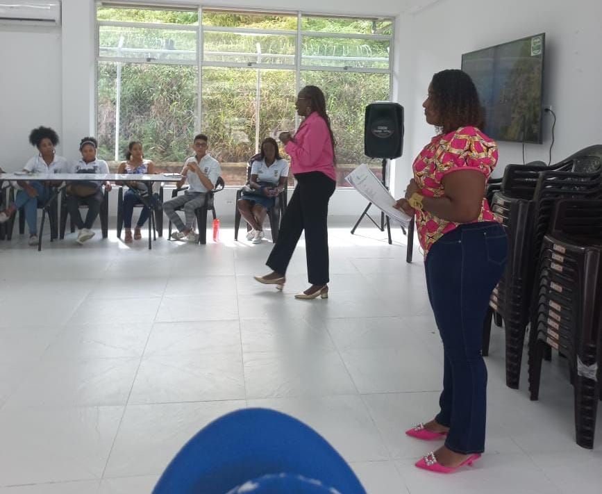 Sesionó la Mesa Distrital de Primera Infancia, Infancia y Adolescencia de Buenaventura para revisar el cumplimiento de compromisos