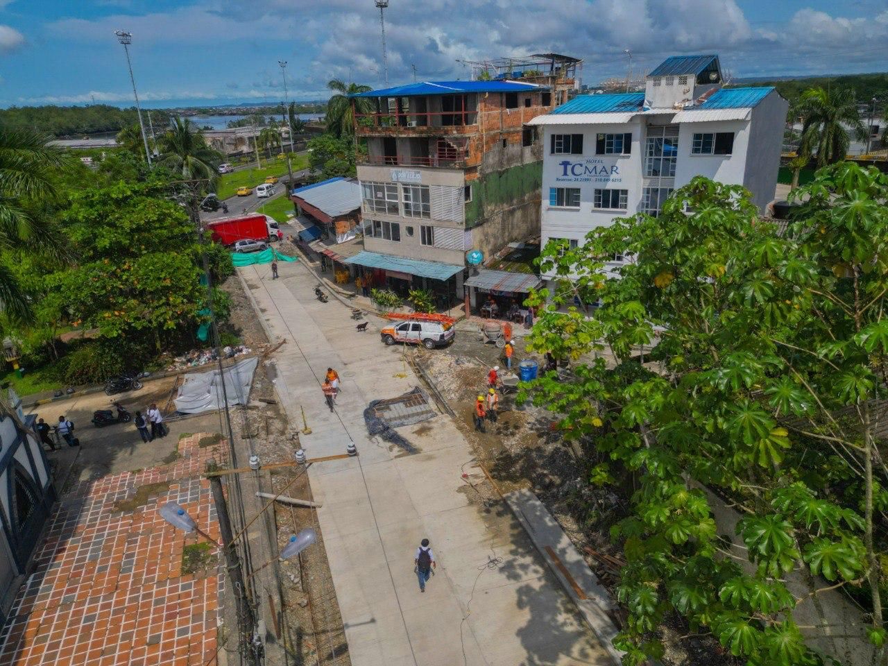 Alcaldesa de Buenaventura inspeccionó obras de desarrollo urbanístico en el Distrito