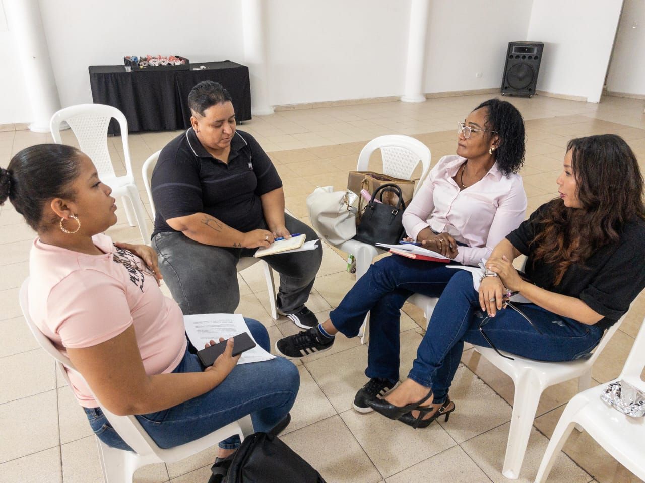 Adelantan taller sobre red de atención de Violencia Basada en Género, enfocada a la población LGTBIQ+ en Buenaventura