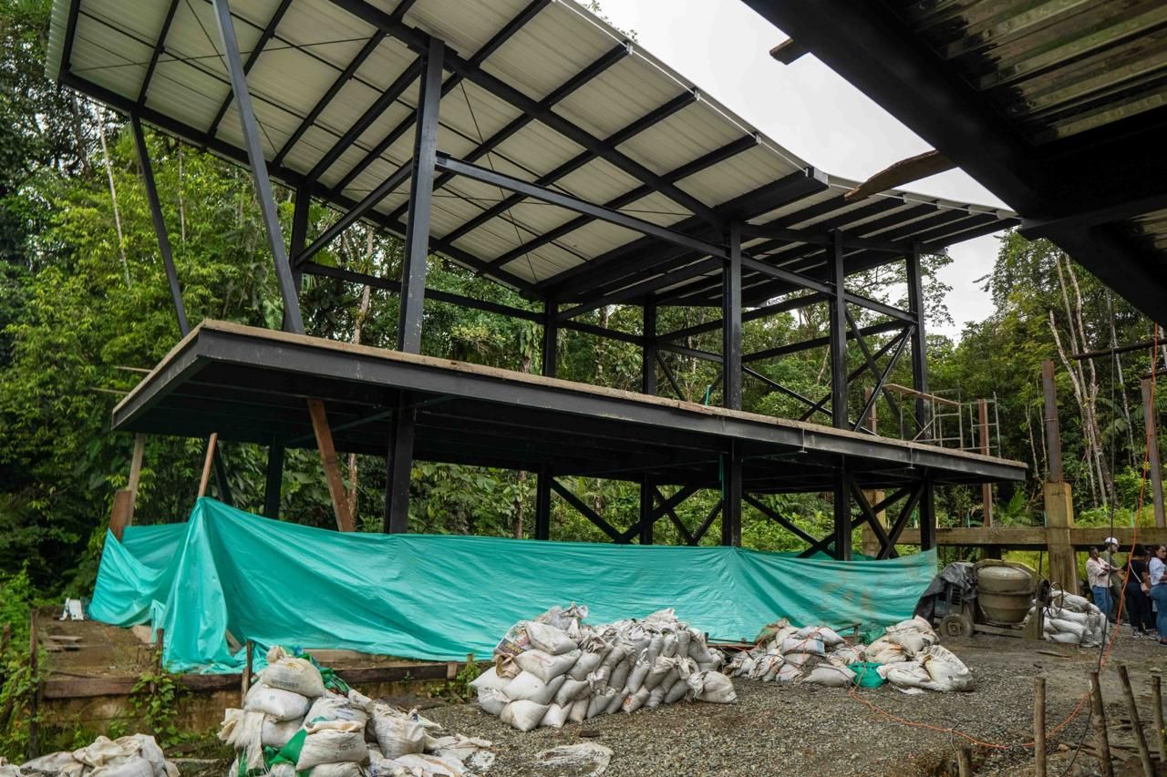 Dirección Técnica de Cultura y funcionarios del Ministerio visitan la construcción de la Casa de la Cultura en San Cipriano