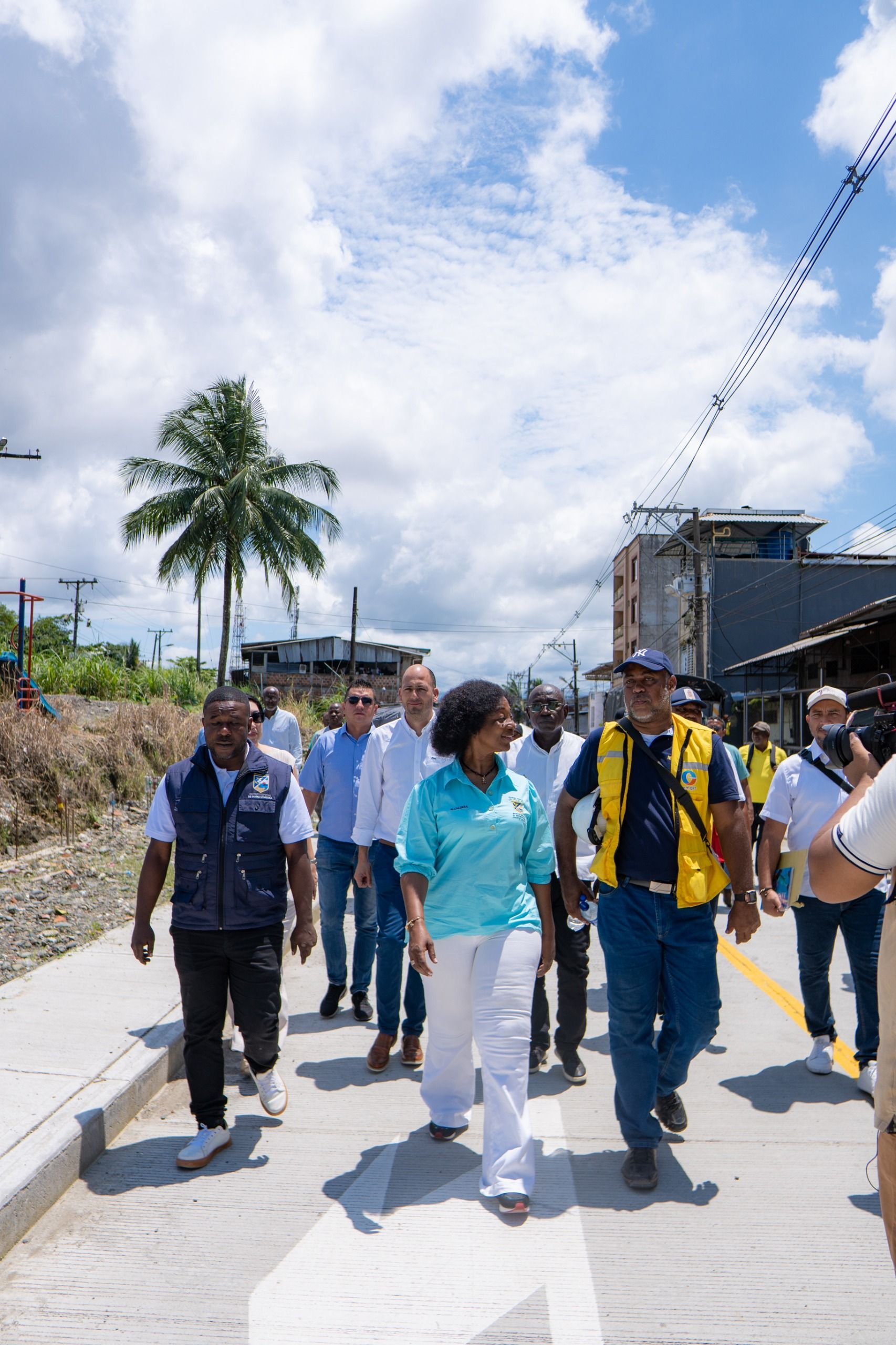 Comunidad de Buenaventura destaca culminación en tiempo récord de obra de pavimentación que causarán gran impacto en el Distrito