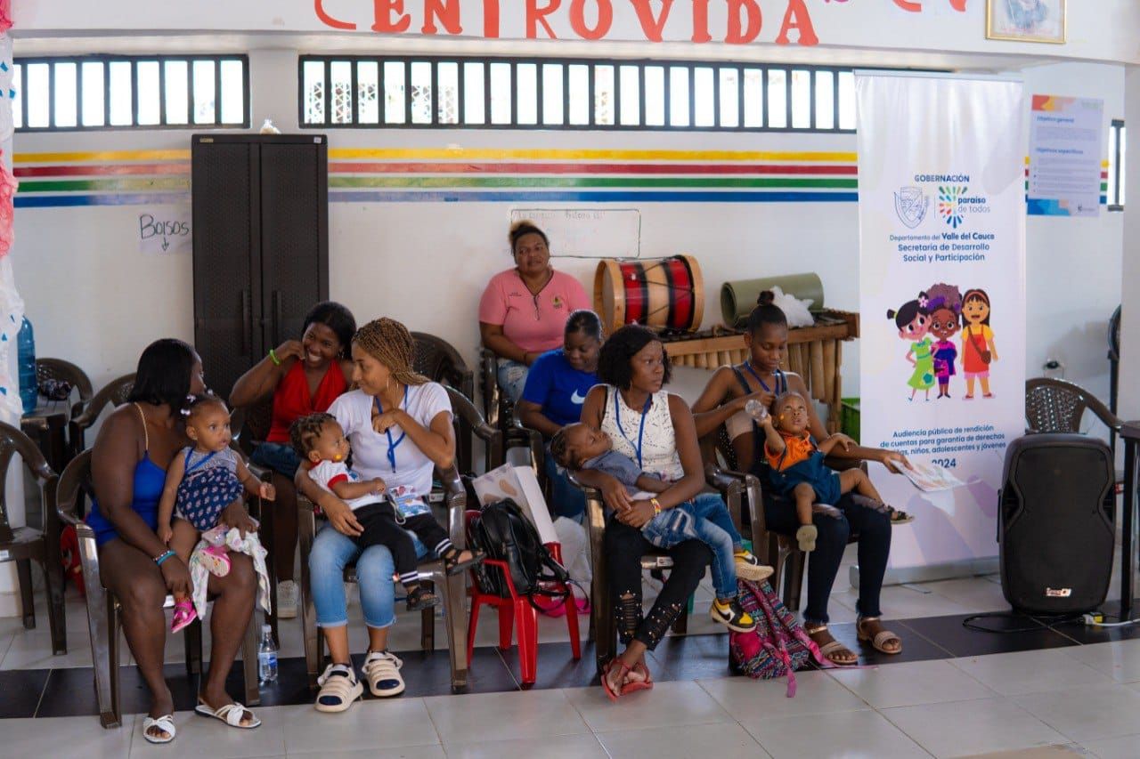 Niños de Buenaventura participan en los talleres preparatorios para la rendición de cuentas de la Gobernación del Valle