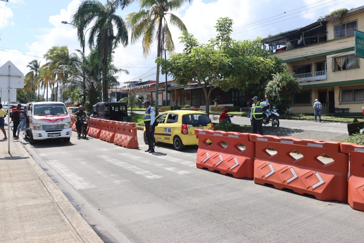 Nuevas Iniciativas para mejorar la seguridad vial en Buenaventura: Reparación de vías y semaforización