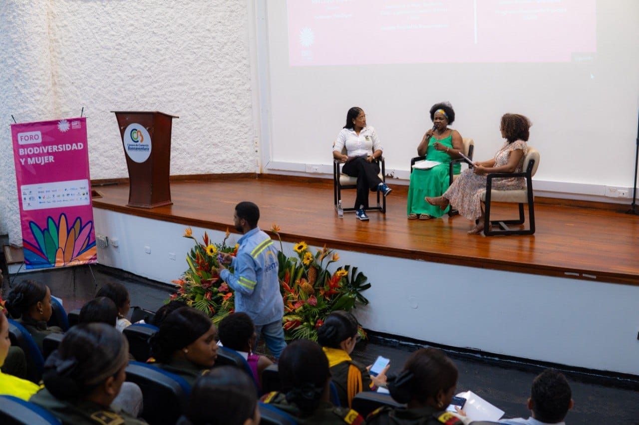    Secretaría de las Mujeres, Equidad de Género e Igualdad de Derechos Participa en el Foro ‘Biodiversidad y Mujer’ en el Marco de la COP 16