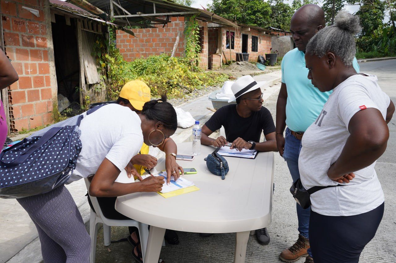 Familias de Guaimía y Llanobajo reciben ayudas humanitarias de la Alcaldía Distrital y la Unidad para las Víctimas