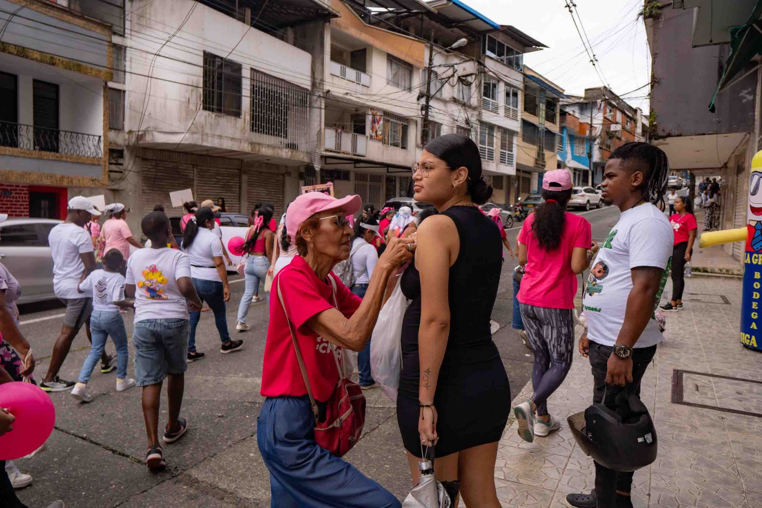 Buenaventura se une a la Ruta por la Vida para concientizar sobre la prevención del cáncer de mama en hombres y mujeres