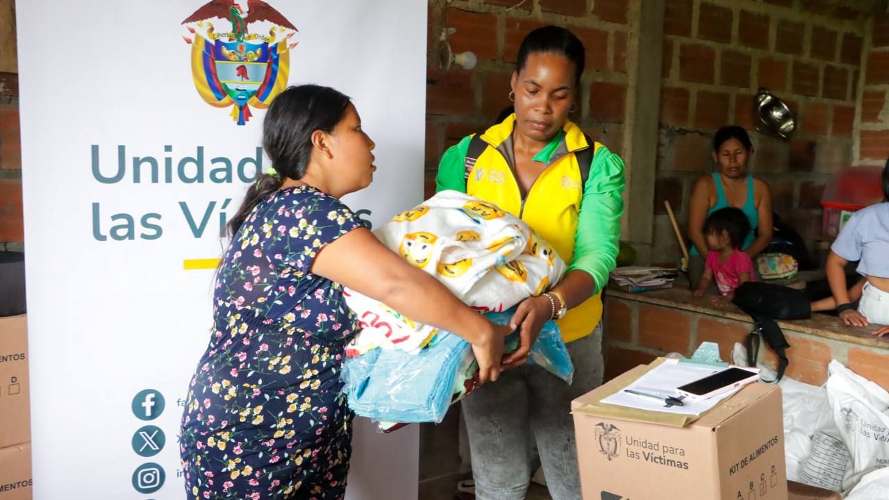 La comunidad indígena de Nonandú recibe ayudas humanitarias de la Alcaldía Distrital y la Unidad para las Víctimas