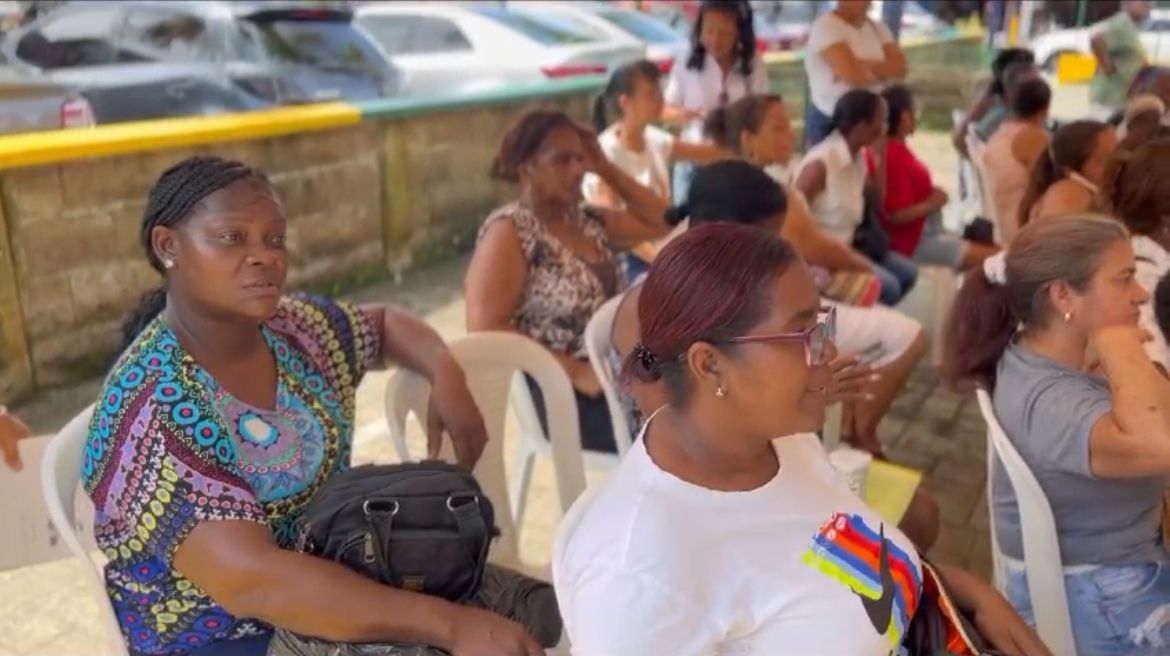Secretaría de Salud conmemora el Día Internacional de la Lucha contra el Cáncer de Mama con la Caminata Ruta Fucsia por la Vida