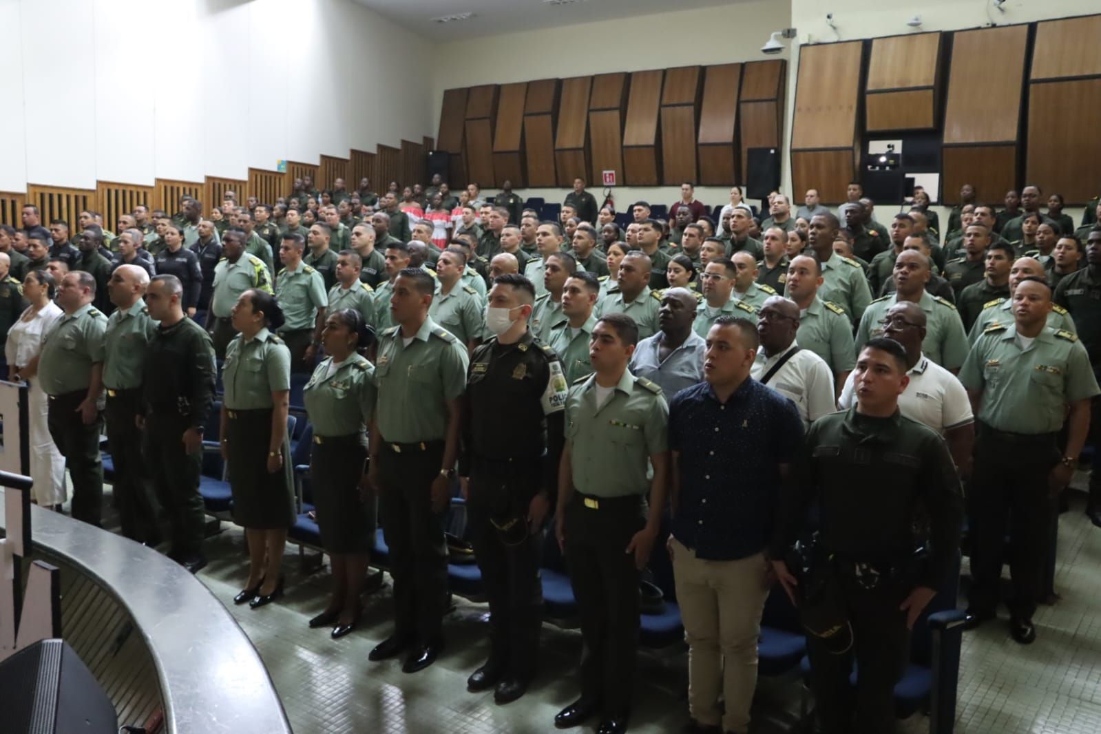 La Alcaldía de Buenaventura honra a la Policía por sus 133 años de dedicación al servicio comunitario