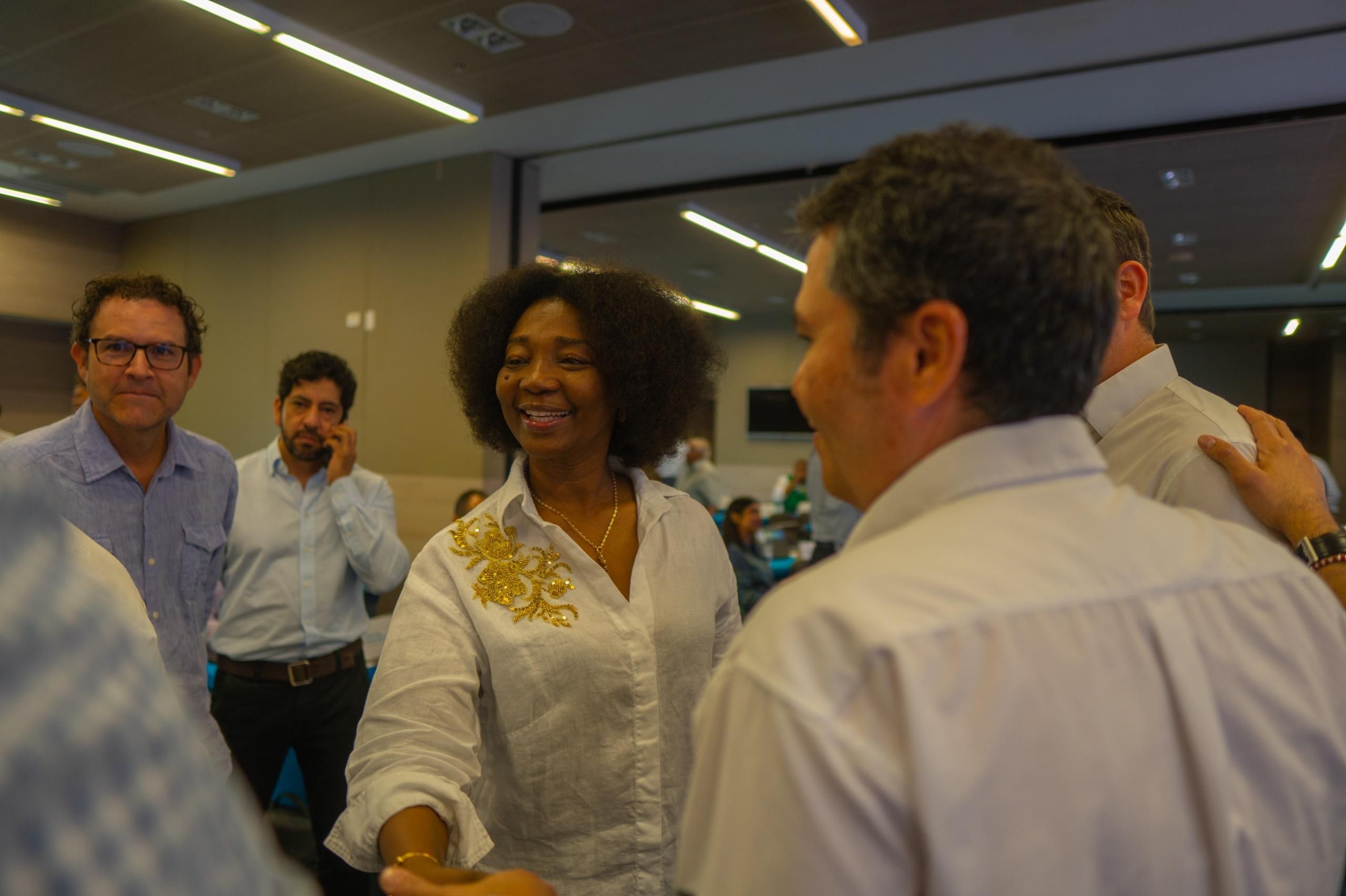 Alcaldesa se articuló con la Cámara Nacional de Infraestructura para impulsar proyectos clave para el desarrollo de la ciudad